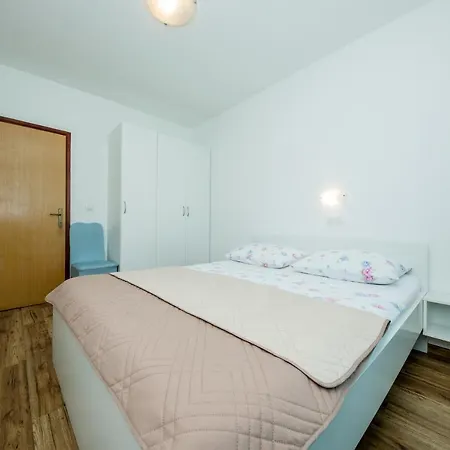 Zeljko Apartmani Lopar Exterior photo