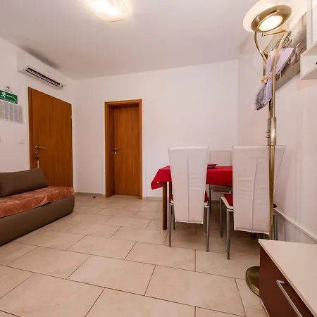 Zeljko Apartmani Lopar Exterior photo