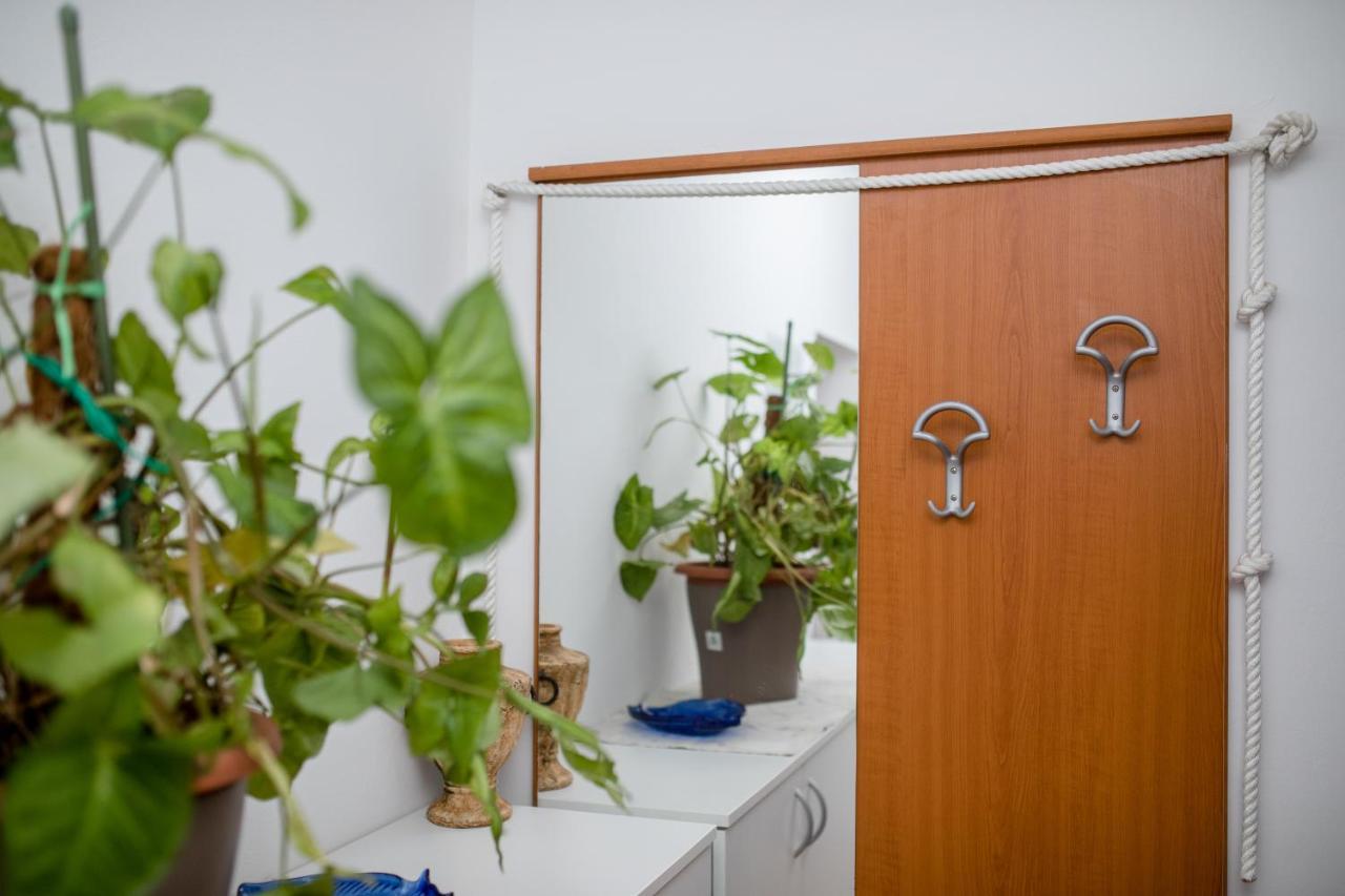 Apartment Zeljko Lopar